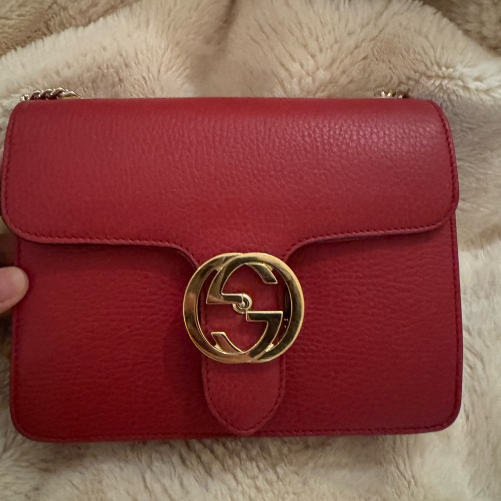 Gucci Red Crossbody Bag with Gold GG Hardware - Picture 4 of 7